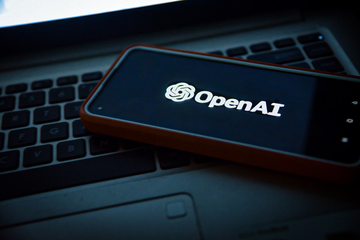 Die Geschichte von OpenAI: Gründung, Intention und Investoren